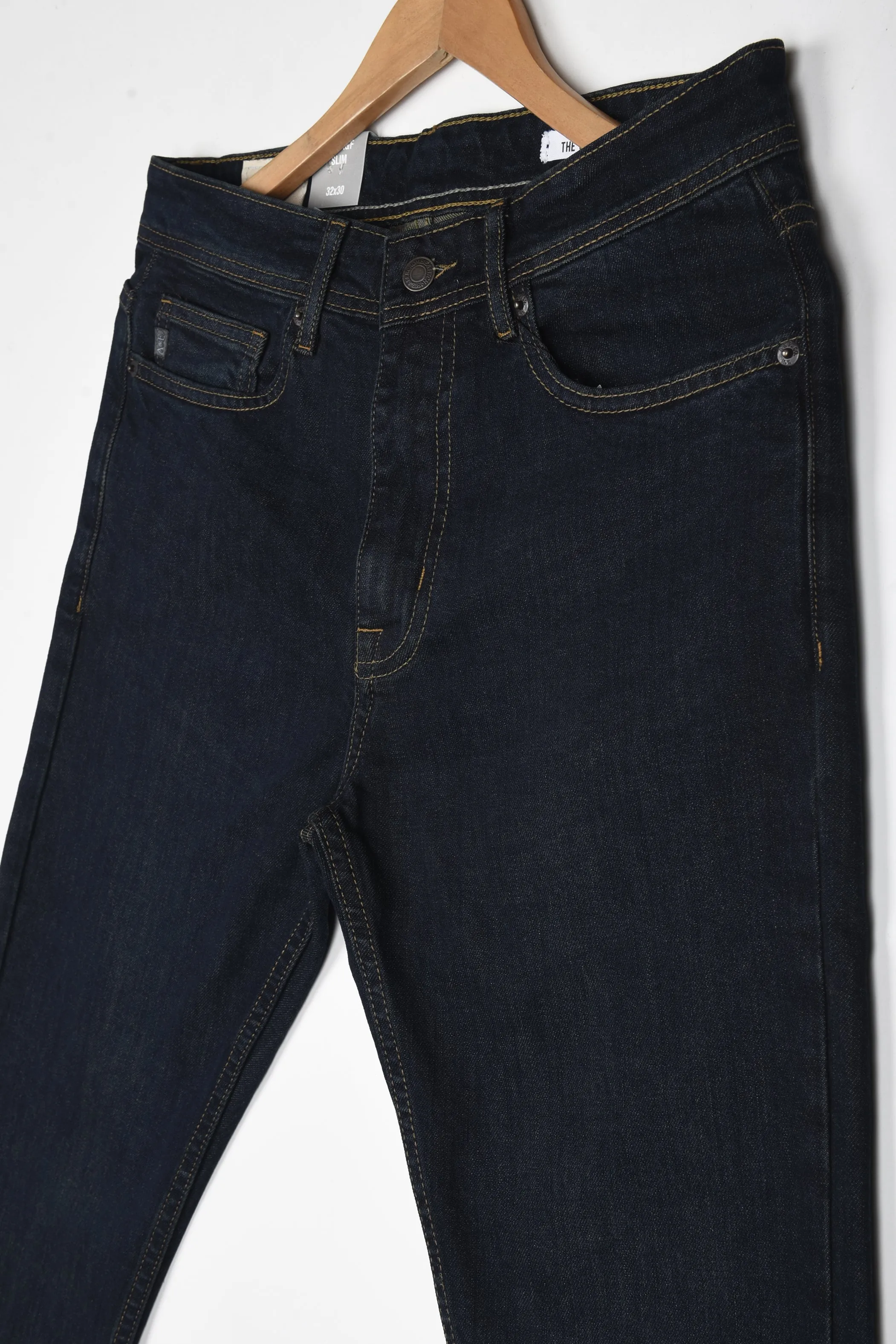 A&F CLASSIC RIGID JEANS