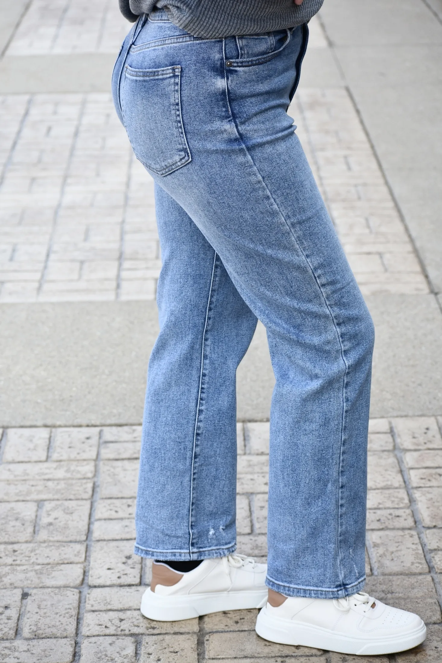 Annah High Rise Clean Straight Leg Jean