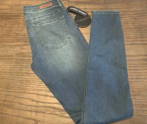 AOS Mya Classic Skinny