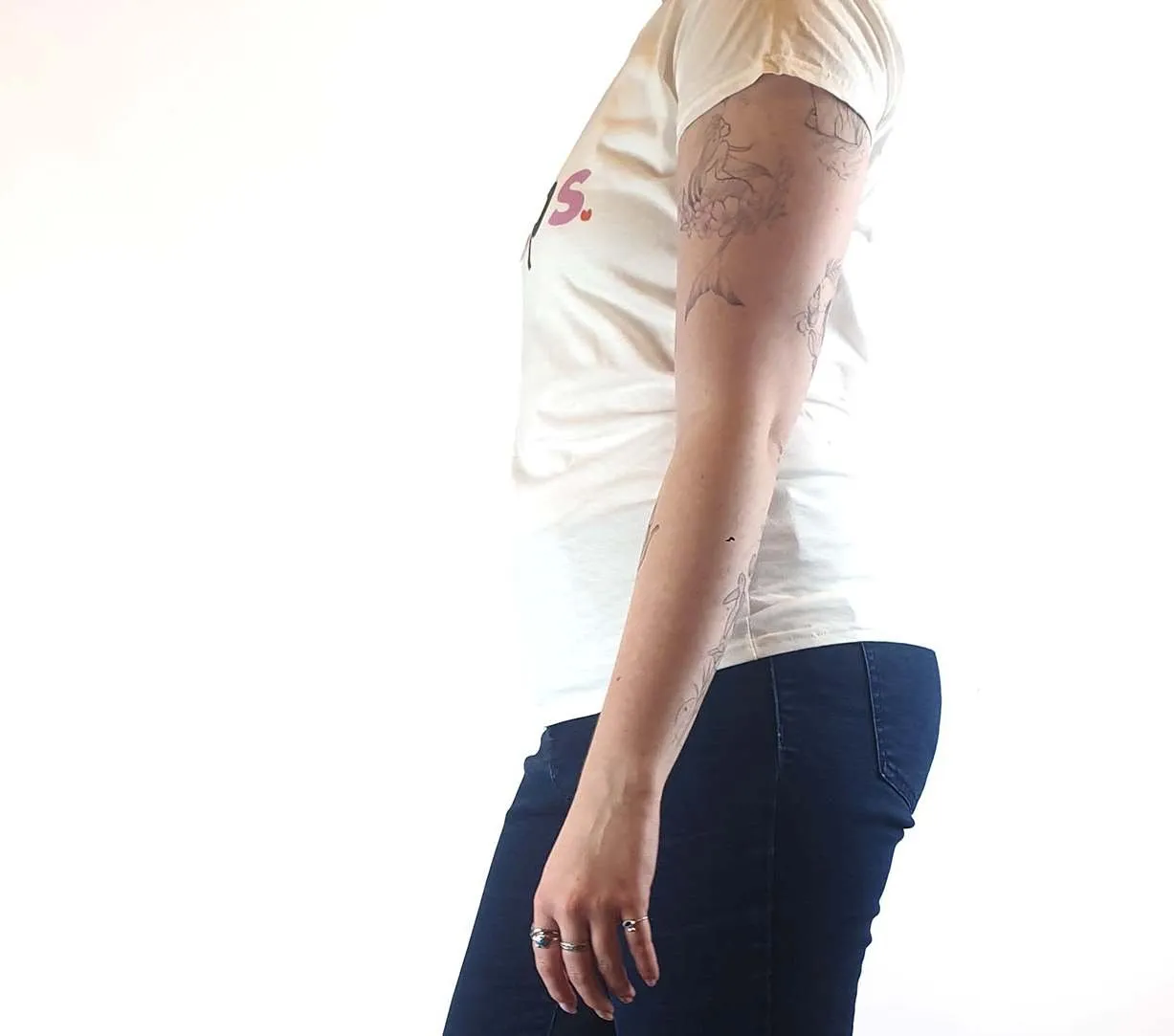 Doops white tee shirt with fun logo size XL (tiny fit, best fits size 12)