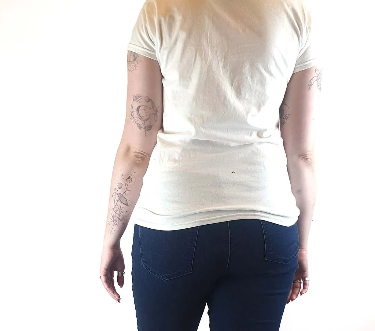 Doops white tee shirt with fun logo size XL (tiny fit, best fits size 12)