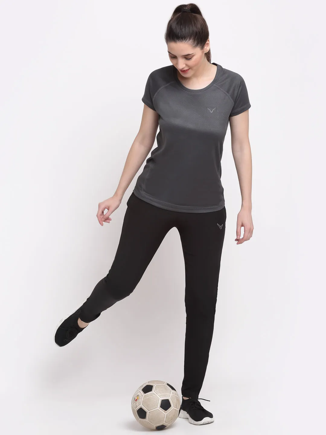 Invincible Women’s Gym Yoga Solid Tee