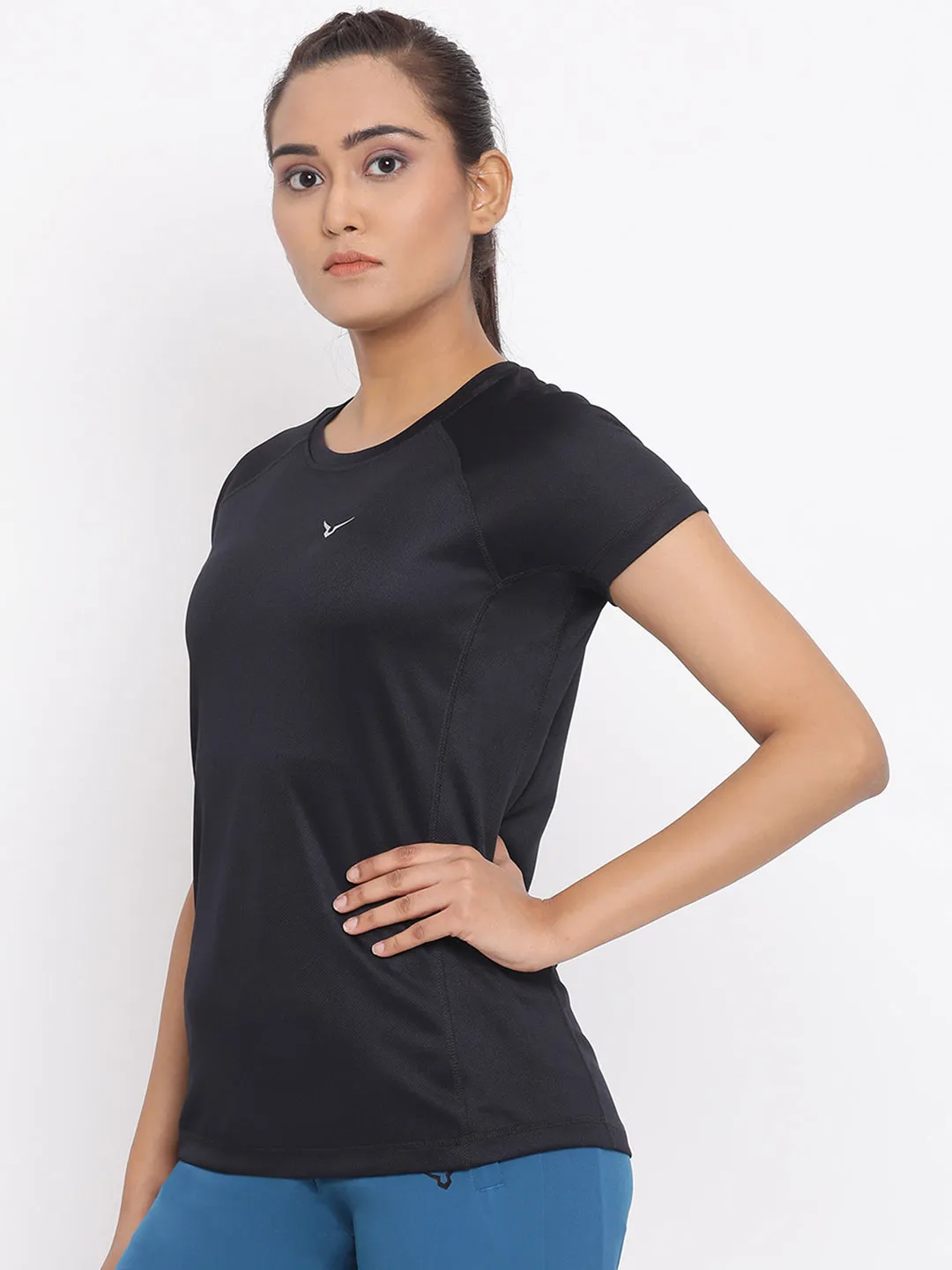 Invincible Women’s Gym Yoga Solid Tee