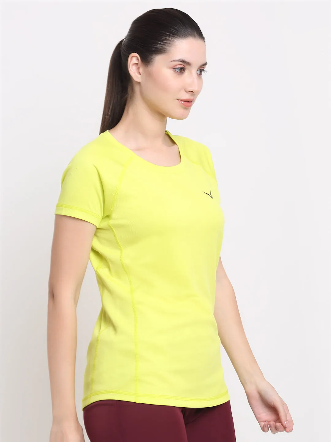 Invincible Women’s Gym Yoga Solid Tee