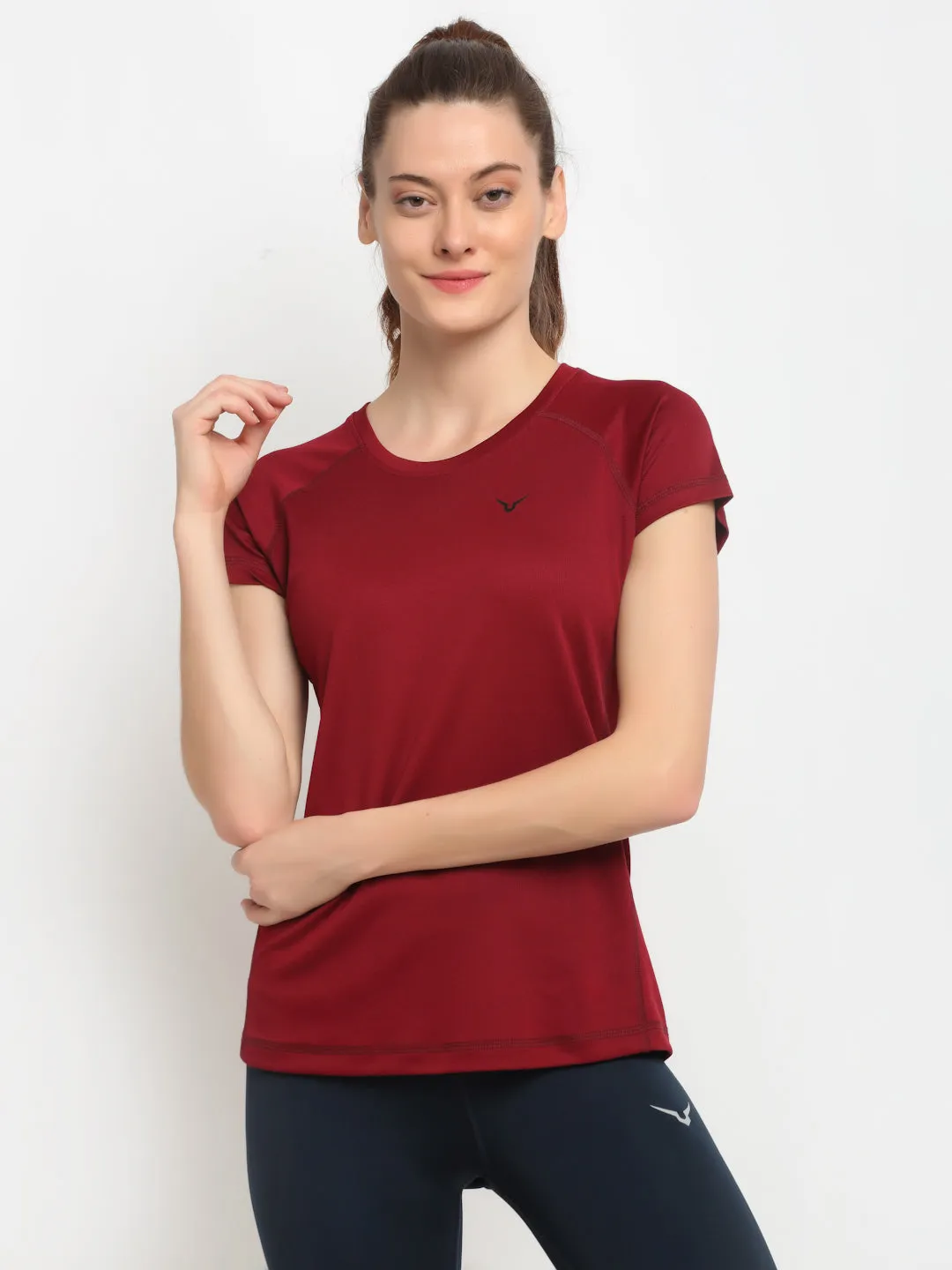 Invincible Women’s Gym Yoga Solid Tee