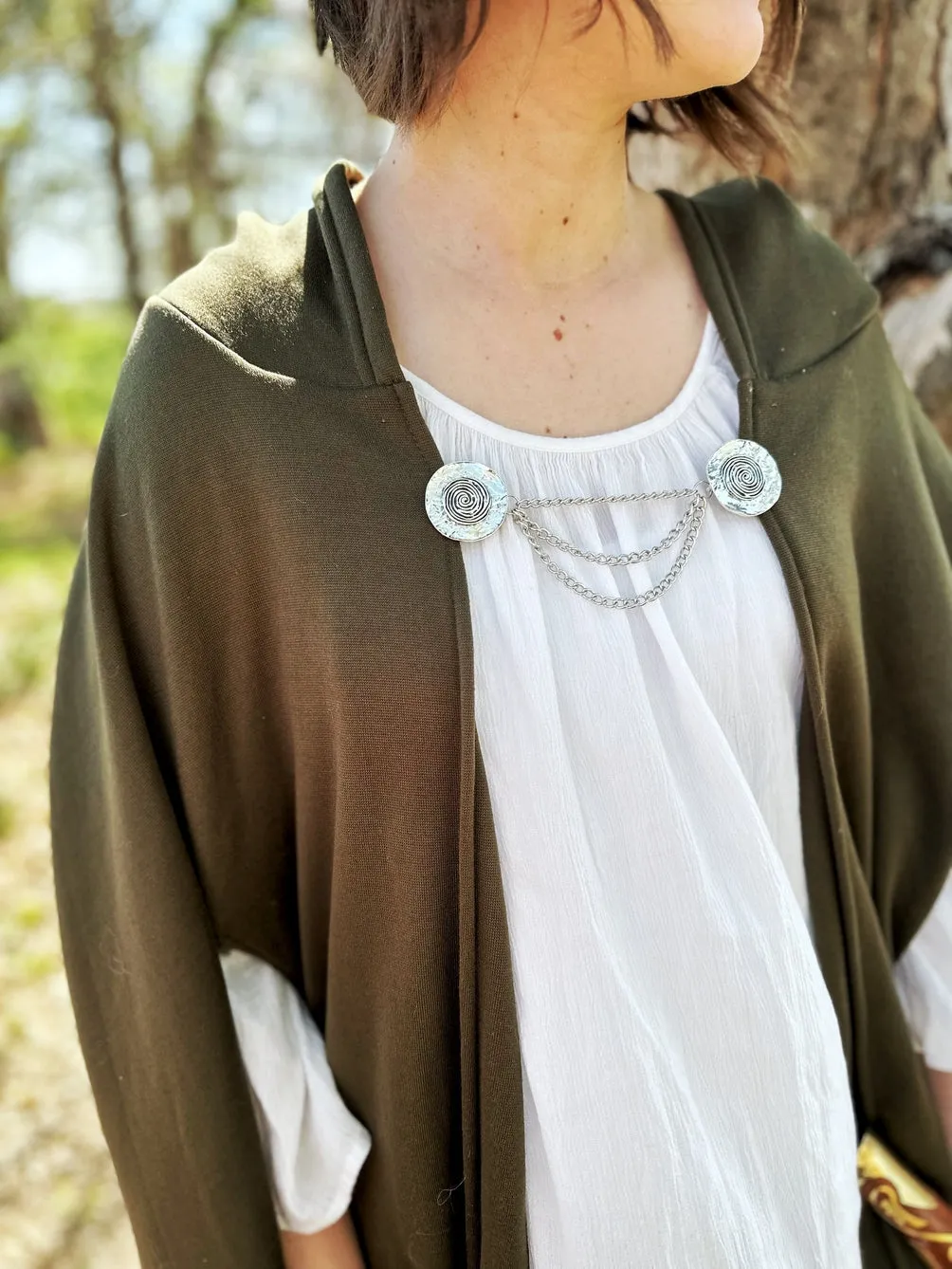 KardiKlip - Silver Medallions with Layered Chains