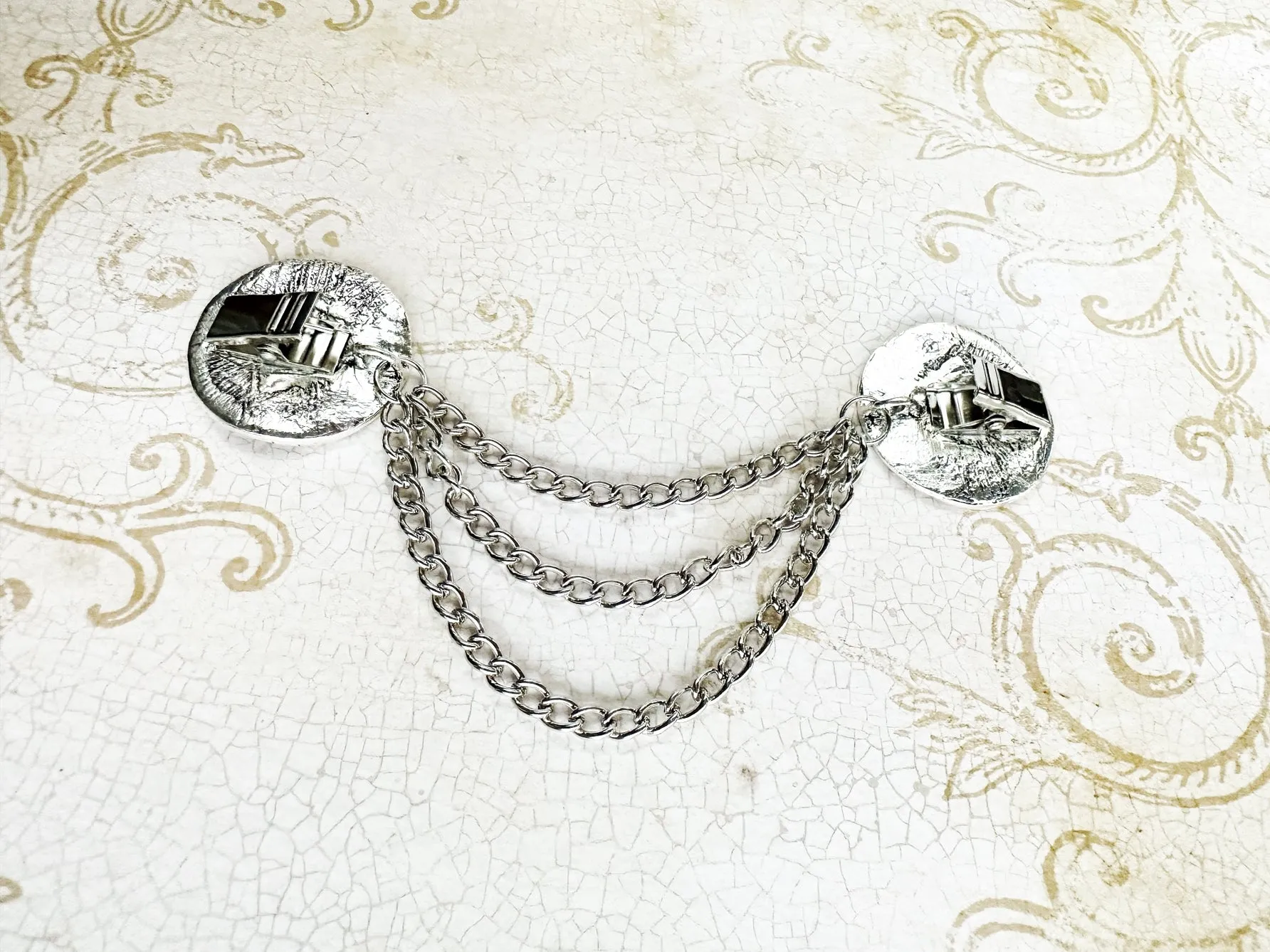 KardiKlip - Silver Medallions with Layered Chains